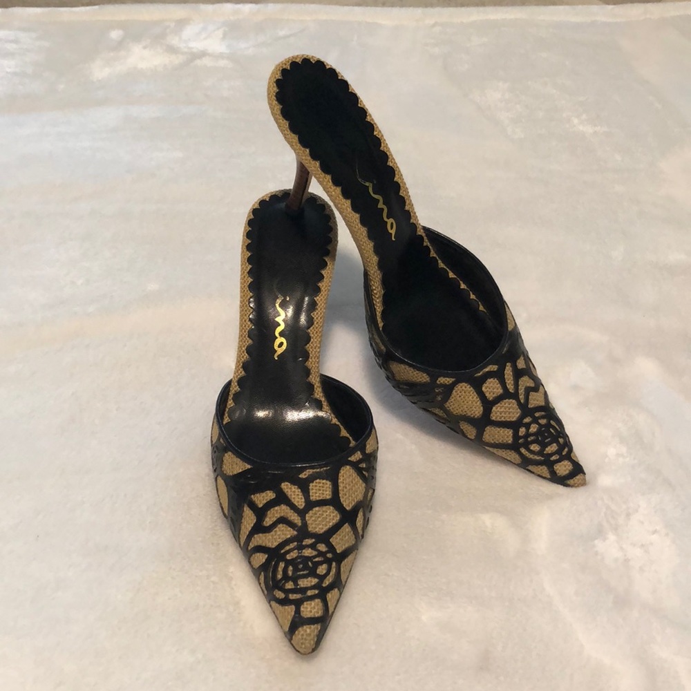 Ladies size 8M Nina Burlap mule with black leather lace overlay